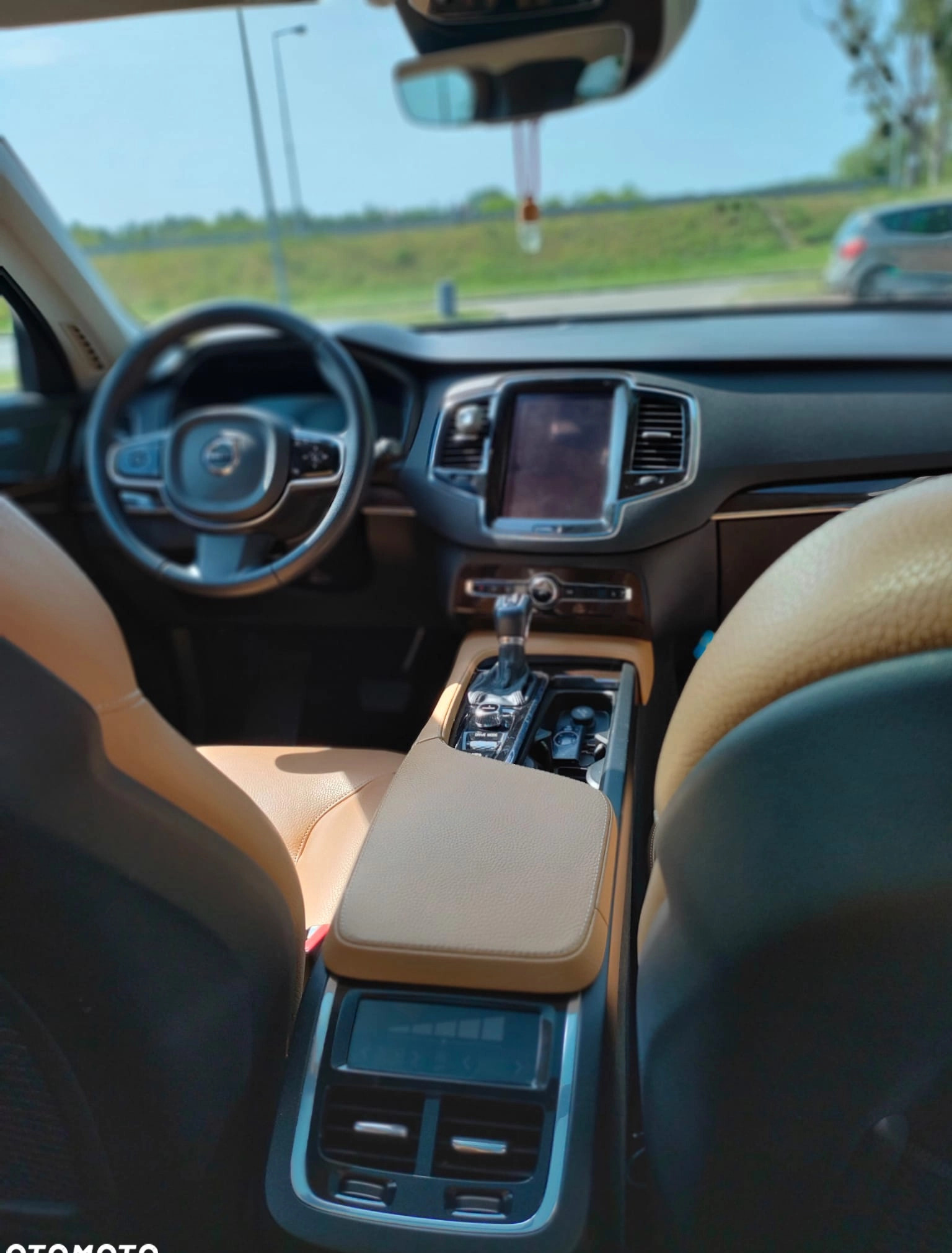 Volvo XC 90 cena 99000 przebieg: 135000, rok produkcji 2015 z Ostrołęka małe 254